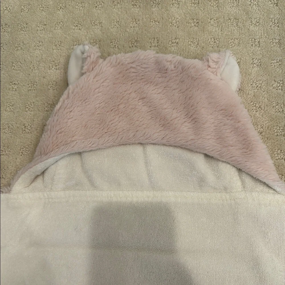 Pottery Barn Kids Pink Fuzzy Hooded Bear Towel Blanket - Picture 3 of 4